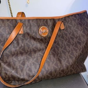 Classic brown Michael Kors tote bag